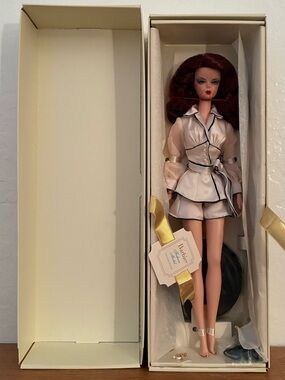 2004 Barbie Fashion Model Collection Suite Retreat Silkstone NRFB